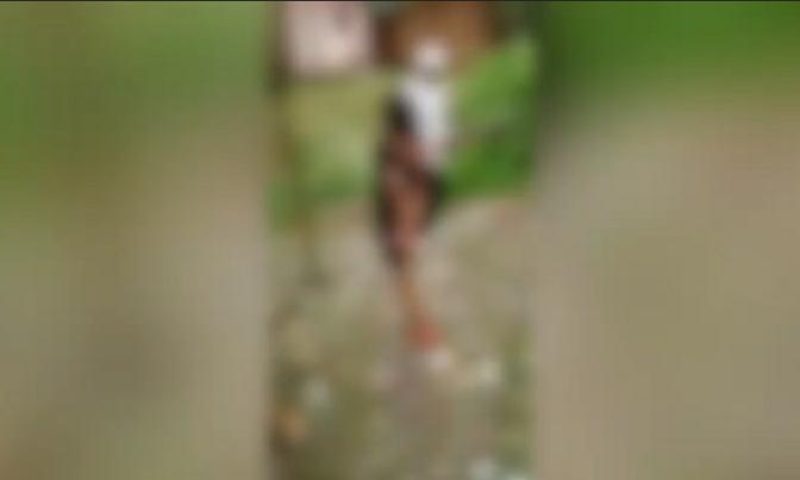 Vídeo: Mulher é brutalmente espancada a pauladas por ‘Tribunal do Crime’